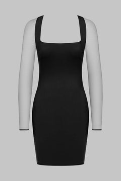 Kleid mit viereckigem Ausschnitt