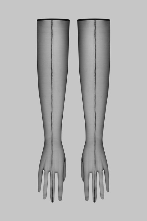 Mesh gloves with seam