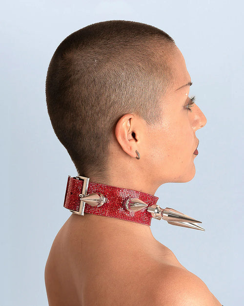 Kristall Halsband mit Stacheln