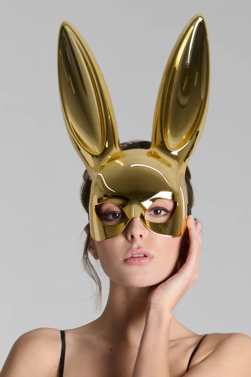 Hasenmaske verspiegelt Gold