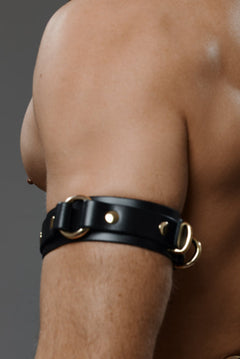 Leather upper arm restraint