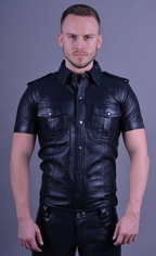 Leather shirt with snap fasteners