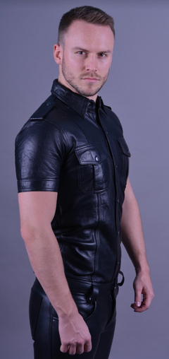 Leather shirt with snap fasteners