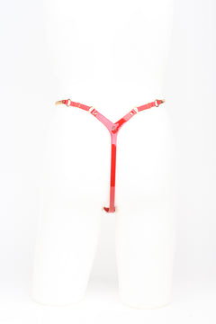 Lackleder String mit Ketten