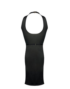 Kleid hochgeschnitten