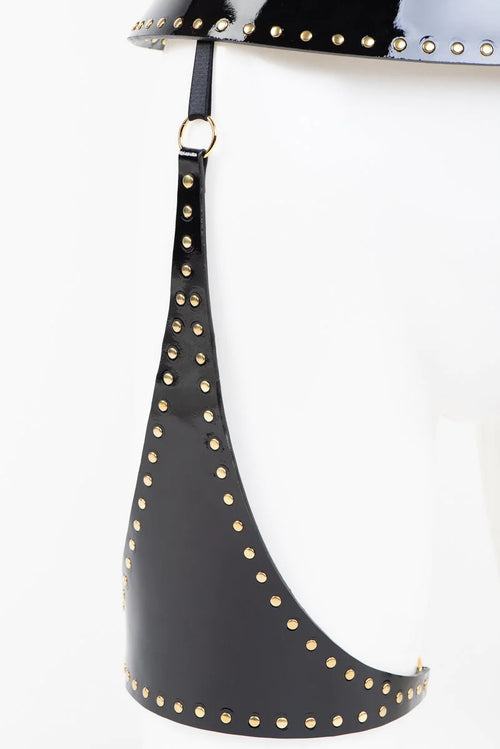 Lackleder Beinharness