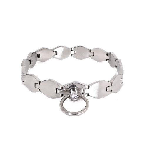Stainless steel collar with chain links