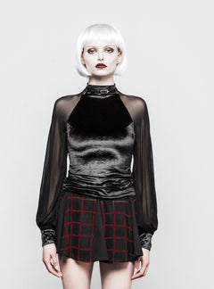 Samtbluse mit Bischofärmel