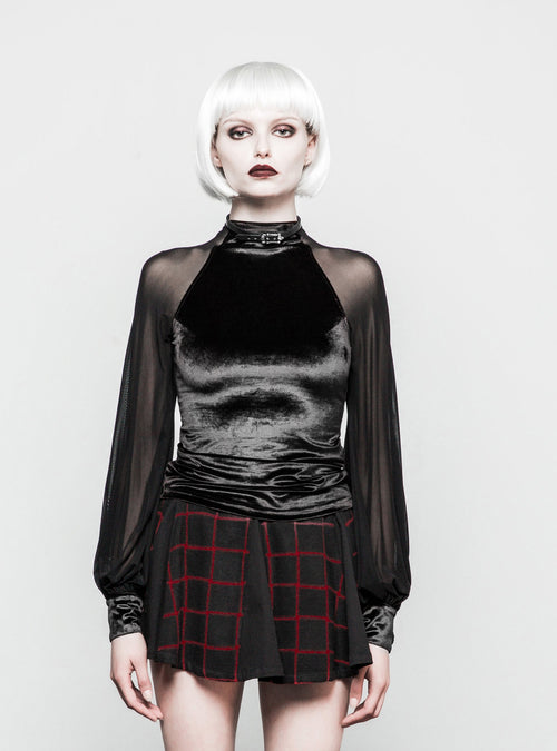 Samtbluse mit Bischofärmel