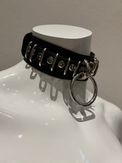 Latexhalsband mit Ring