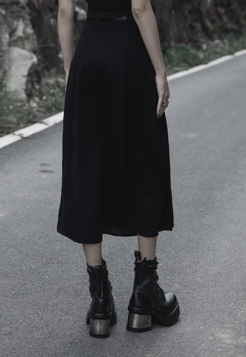 Midirock mit Schlitz