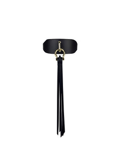 Leather collar with tassel