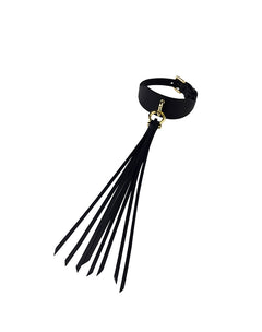 Leather collar with tassel