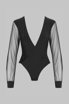 Mesh body in wrap shape