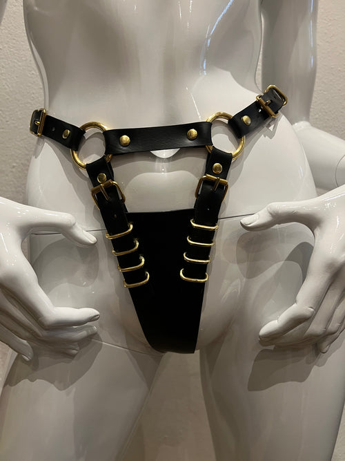 Harness String mit Cut-Outs
