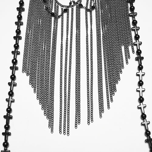 Kopfschmuck mit Ketten