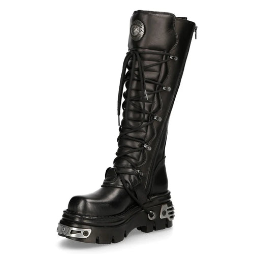 Der ideale Stiefel für Kinky Outfits für Herren