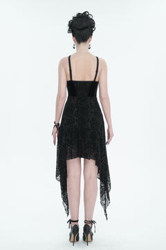 Kleid mit Riemendetails