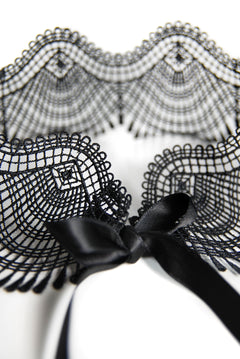Choker aus Spitze