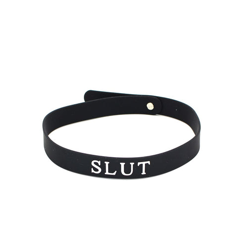 Choker with different words