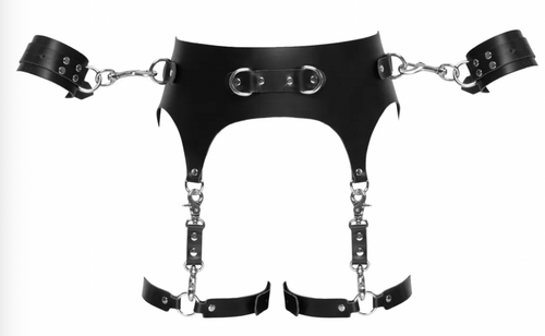 Suspender belt made of leather, adjustable