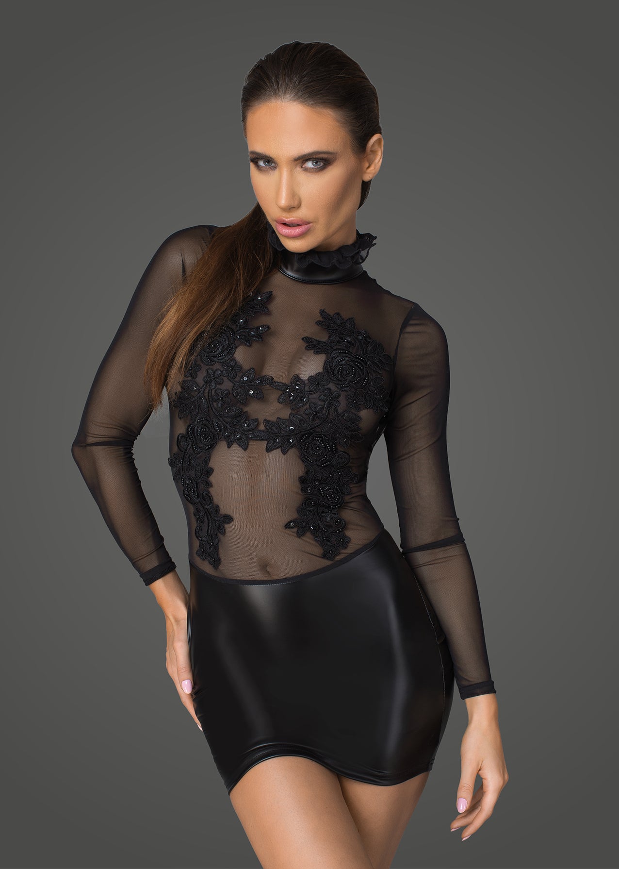 Wetlook dress with mesh and pearls